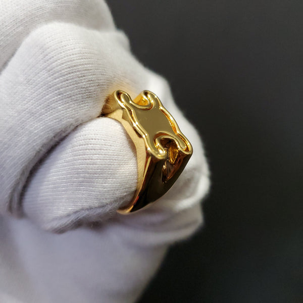 cpo. CELINE GOLD Ring size 7 ED20160