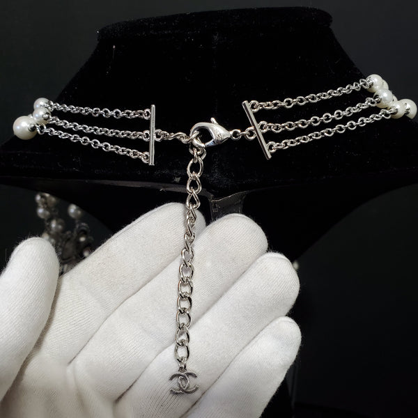CHANEL Black Camellia Pearl Long Necklace NL10121