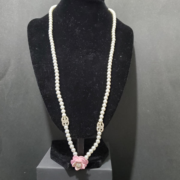 CHANEL Camellia Pearl Necklace pink NL10124