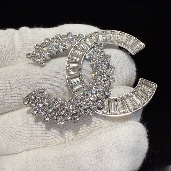 CHANEL Brooch silver tone BH40078.1