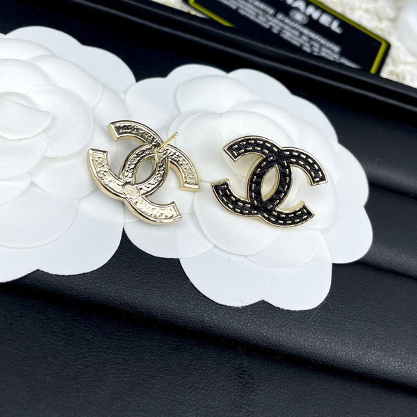 Chanel cc logo brass leather earring studs es10046