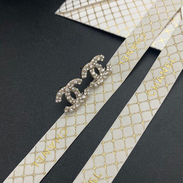 CHANEL CC STUDS CRYSTAL PEARL GOLD EARRINGS es10051