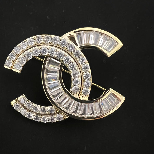 CHANEL brooch Gold tone BH.40048
