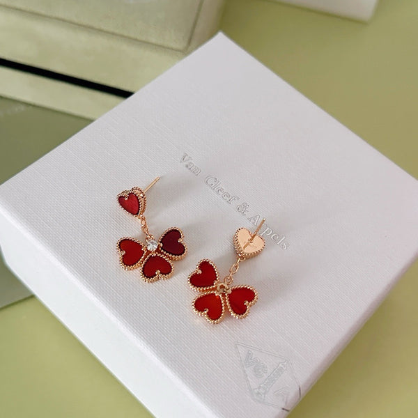Van Cleef & Arpels VCA Sweet Hearts earrings red pearl No.ED20157
