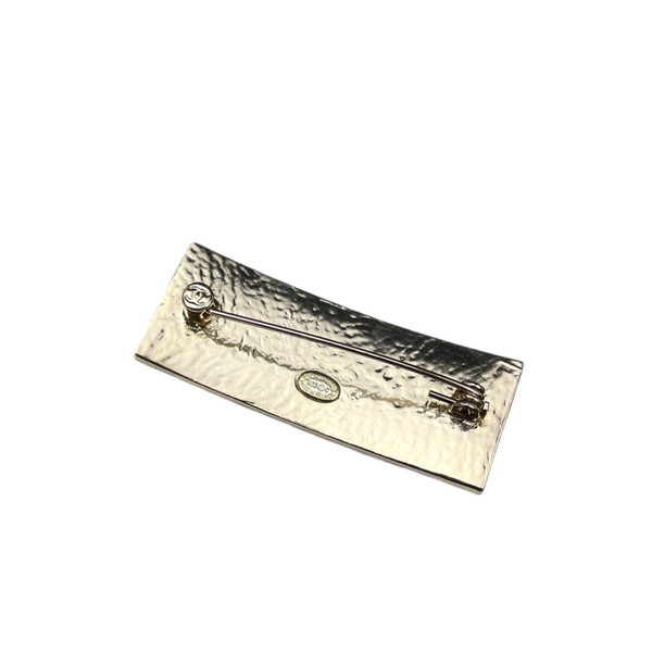 CHANEL LEATHER BROOCH bh.40091