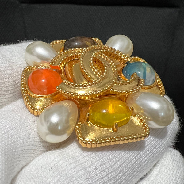 CHANEL BROOCH multi color BH.40041
