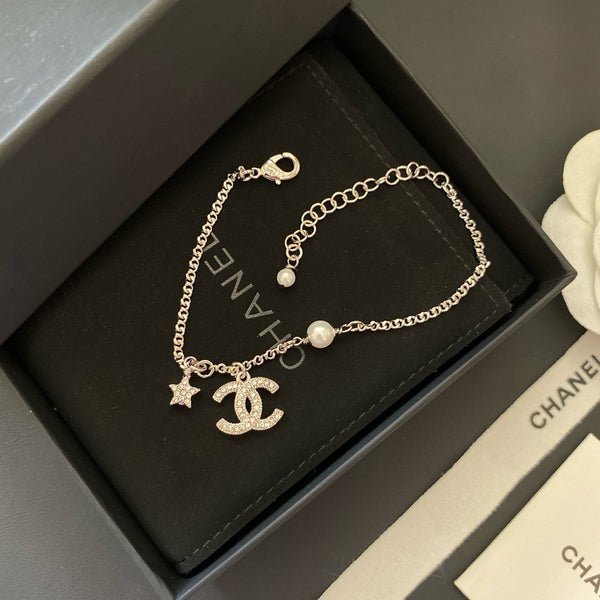 CHANEL CHARMS BRACELET BT50042