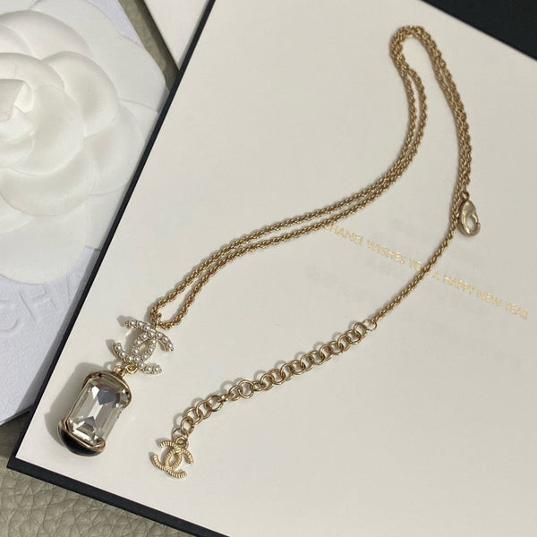CHANEL CC PENDANT CRYSTAL CHOKER NECKLACE NL10105
