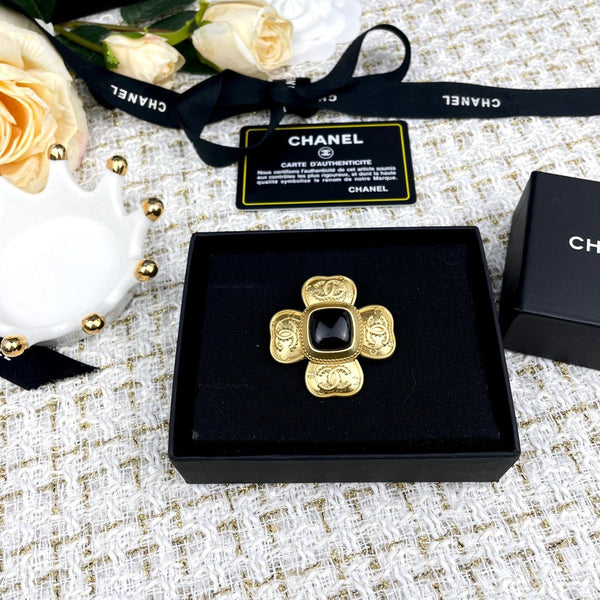CHANEL BROOCH black stone BH.40040