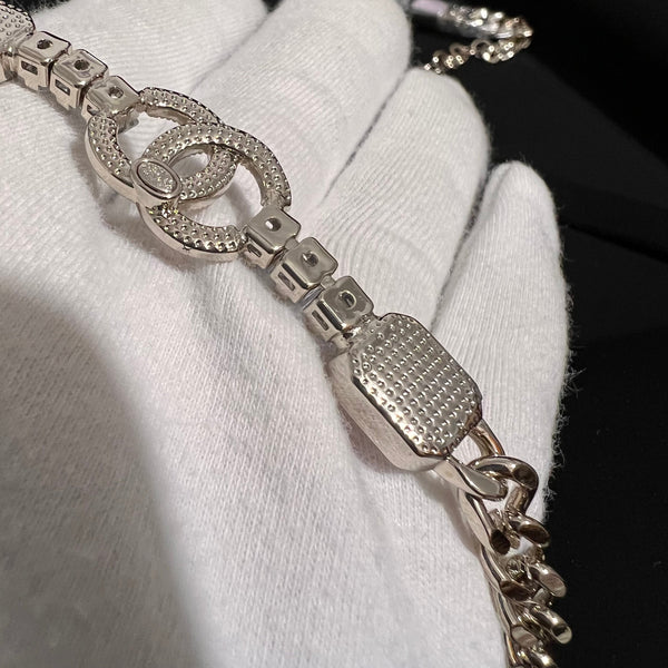 CHANEL 18k gold NECKLACE 18-20” ED20085