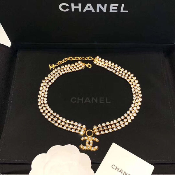 CHANEL Crystal Pendant NECKLACE NL10059