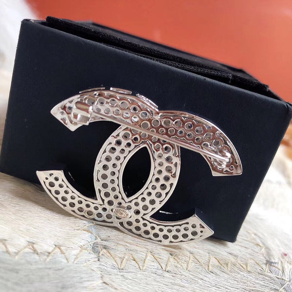 CHANEL CRYSTAL BROOCH BH.40063