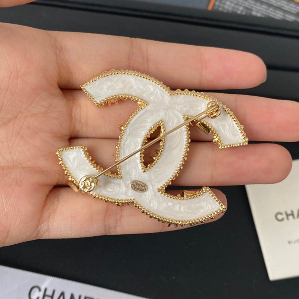 CHANEL BROOCH mini pearl square stones BH40001