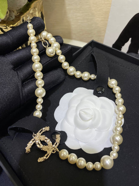 CHANEL CC Crystal Camellia Pearl Camellia Flower NECKLACE NL10089