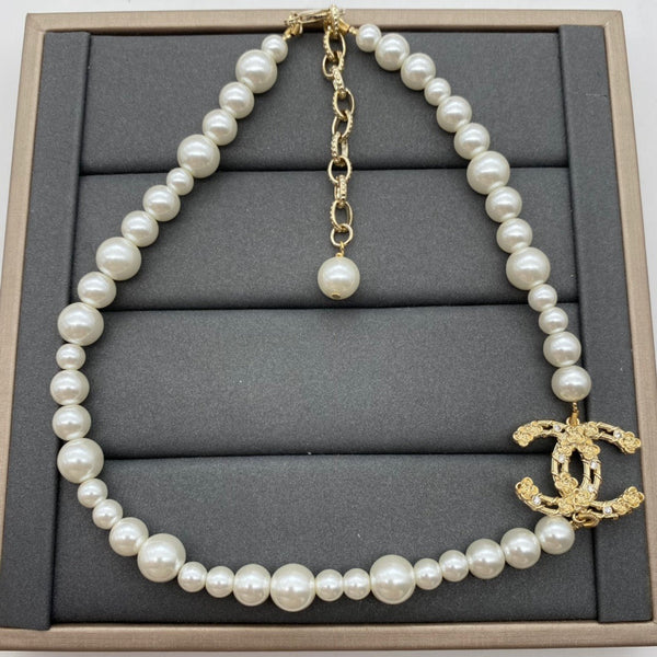 CHANEL CC Crystal Camellia Pearl Camellia Flower NECKLACE NL10089