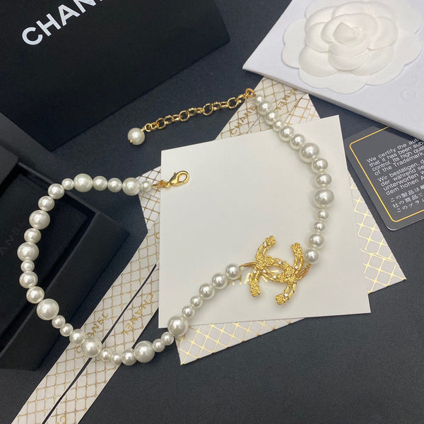 CHANEL CC Crystal Camellia Pearl Camellia Flower NECKLACE NL10089