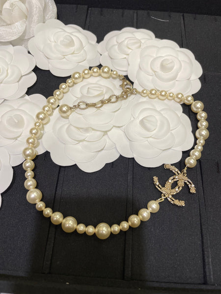 CHANEL CC Crystal Camellia Pearl Camellia Flower NECKLACE NL10089