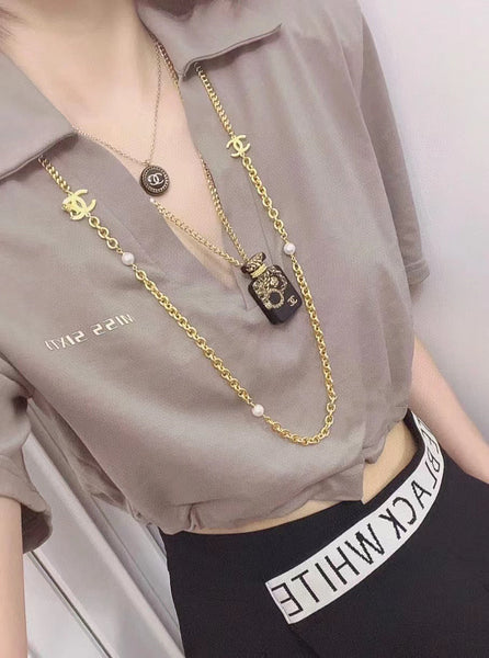 Chanel CC Belt or long pearl lion necklace in gold tone NL10073
