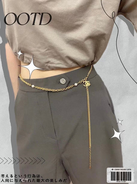Chanel CC Belt or long pearl lion necklace in gold tone NL10073